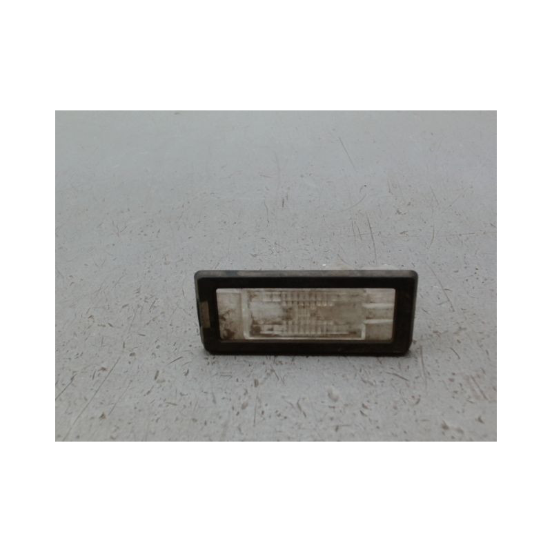 ECLAIREUR PLAQUE DE POLICE GAUCHE RENAULT SCENIC MONOSP. III Phase 3 2013-...