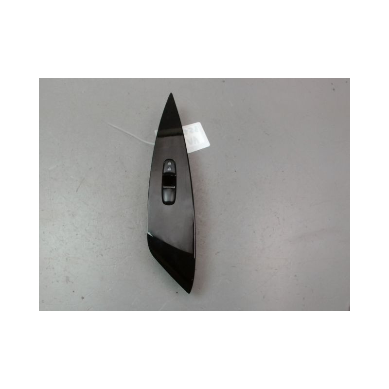 COMMANDE LEVE-GLACE PORTE AVD NISSAN LEAF 2011-...