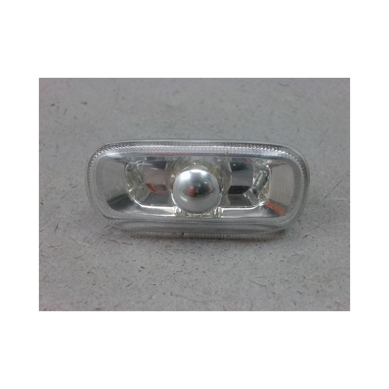 REPETITEUR AILE DROIT AUDI A4 AVANT II Phase 2 2004-2008