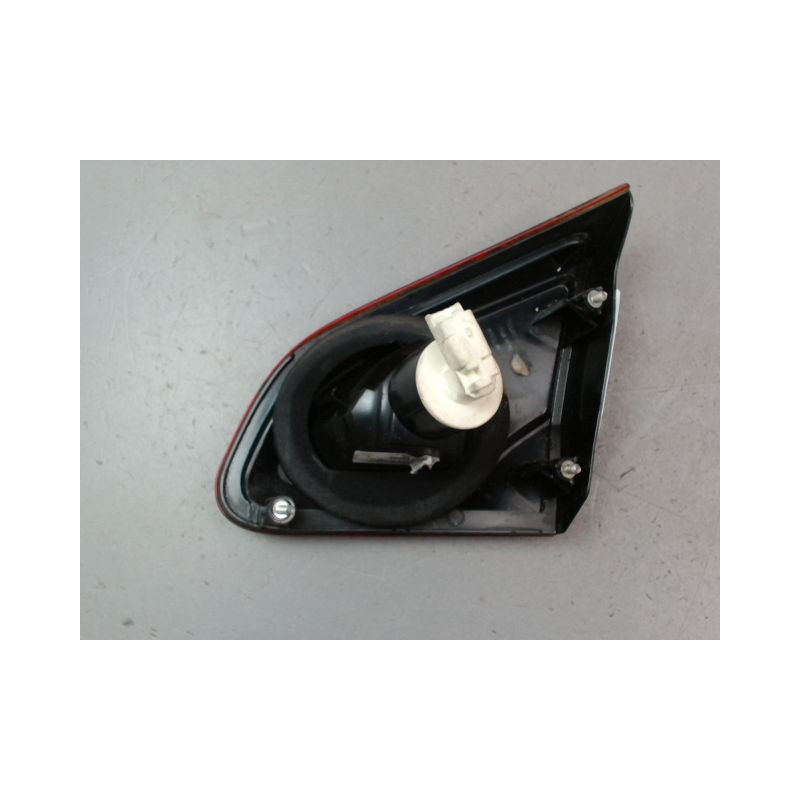 FEU ARRIERE INTERIEUR GAUCHE NISSAN QASHQAI +2 I Phase 2 LONG 2010-2014