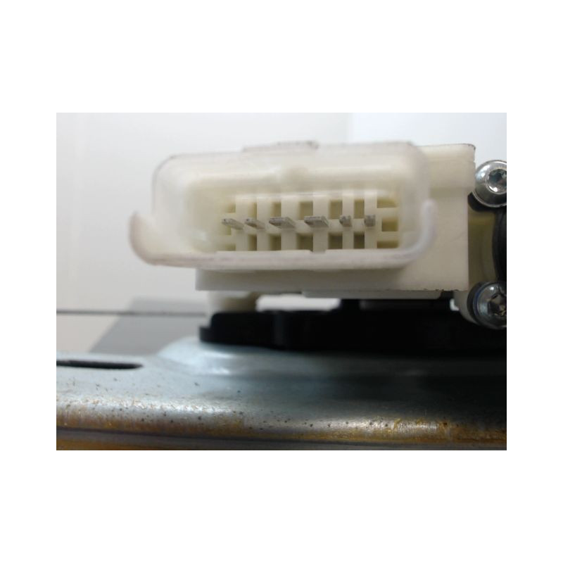 MECANISME+MOTEUR LEVE-GLACE AVANT DROIT NISSAN QASHQAI