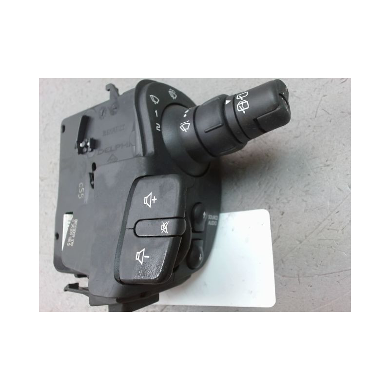 COMMANDE ESSUIE GLACE RENAULT CLIO ESTATE III Phase 2 2009-2012
