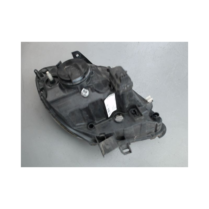 PHARE GAUCHE RENAULT KANGOO