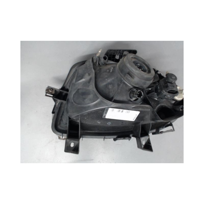 PHARE DROIT RENAULT CLIO