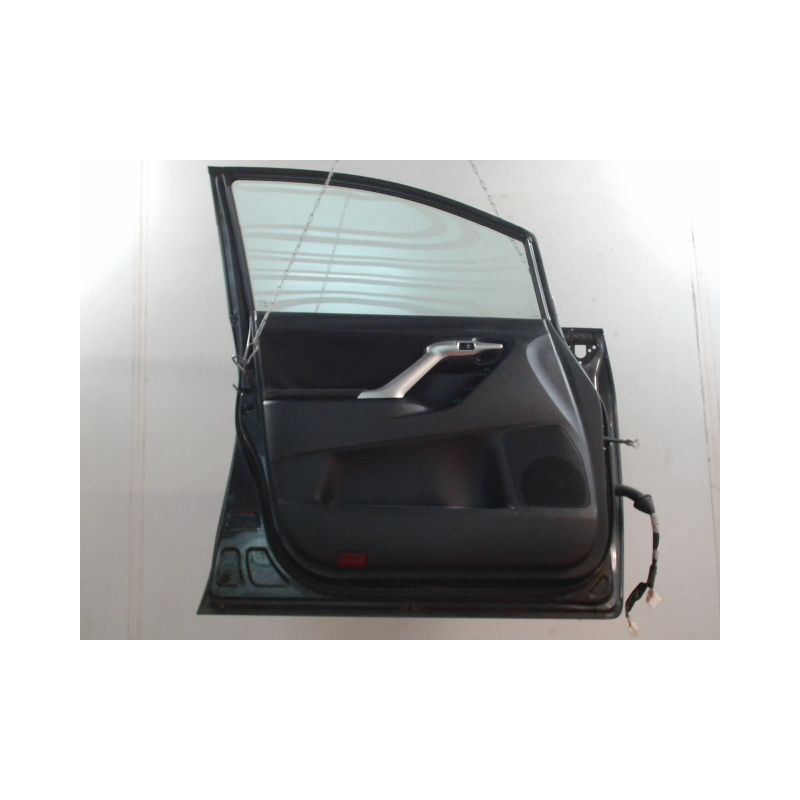 PORTE AVANT GAUCHE TOYOTA VERSO