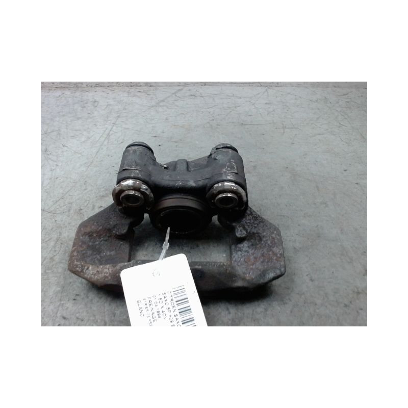 ETRIER DE FREIN AVANT DROIT CITROEN SAXO -99