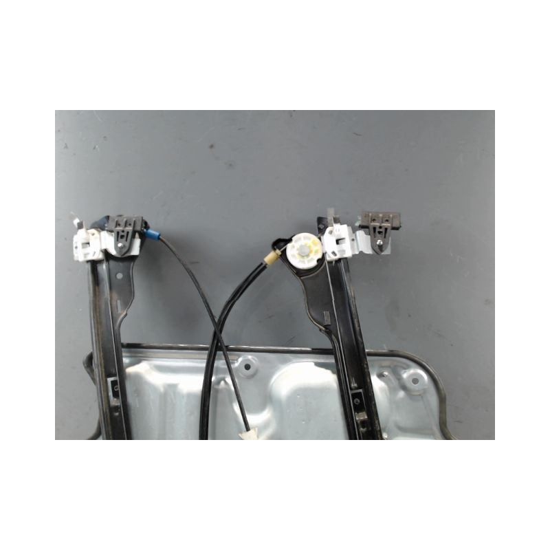 MECANISME+MOTEUR LEVE-GLACE AVANT DROIT NISSAN QHASQAI 2007-
