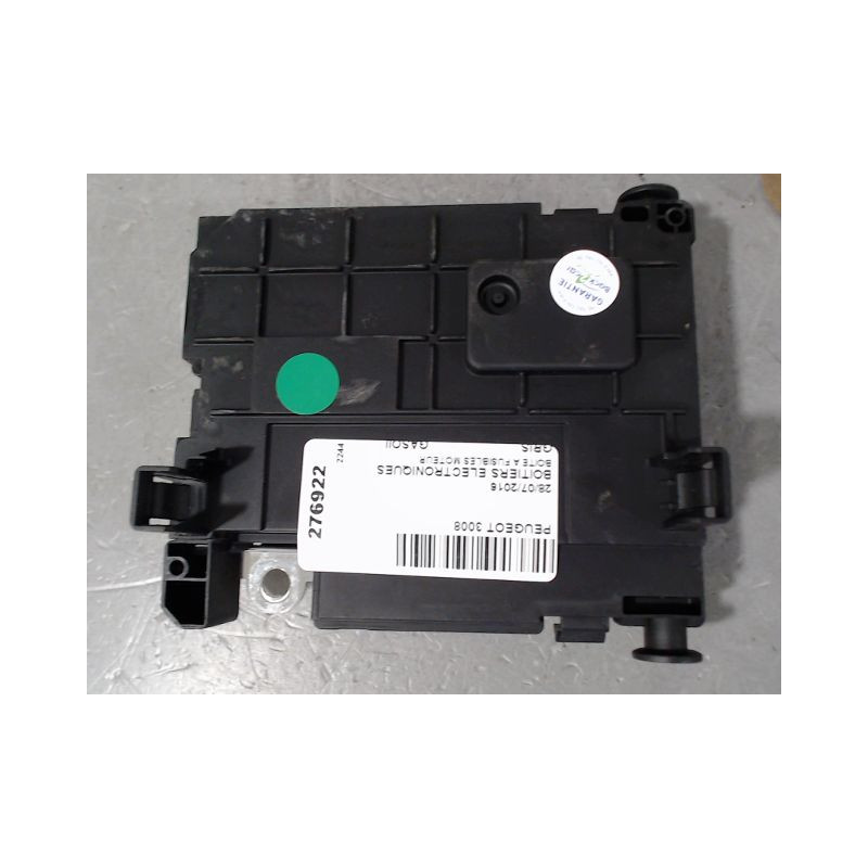 BOITE A FUSIBLES PEUGEOT 3008