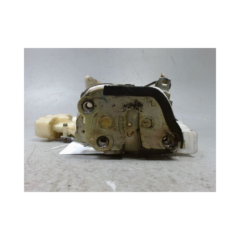SYSTEME CONDAMNATION AVANT GAUCHE TOYOTA YARIS 2003-