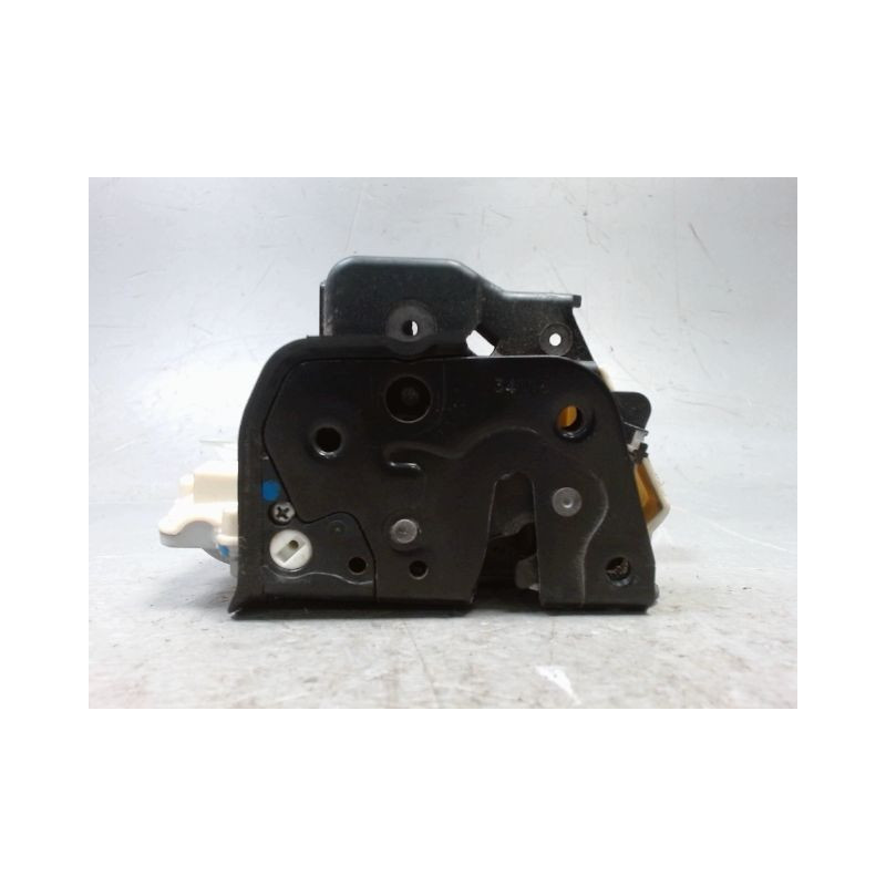 SYSTEME CONDAMNATION AVANT DROIT AUDI A3 2003-