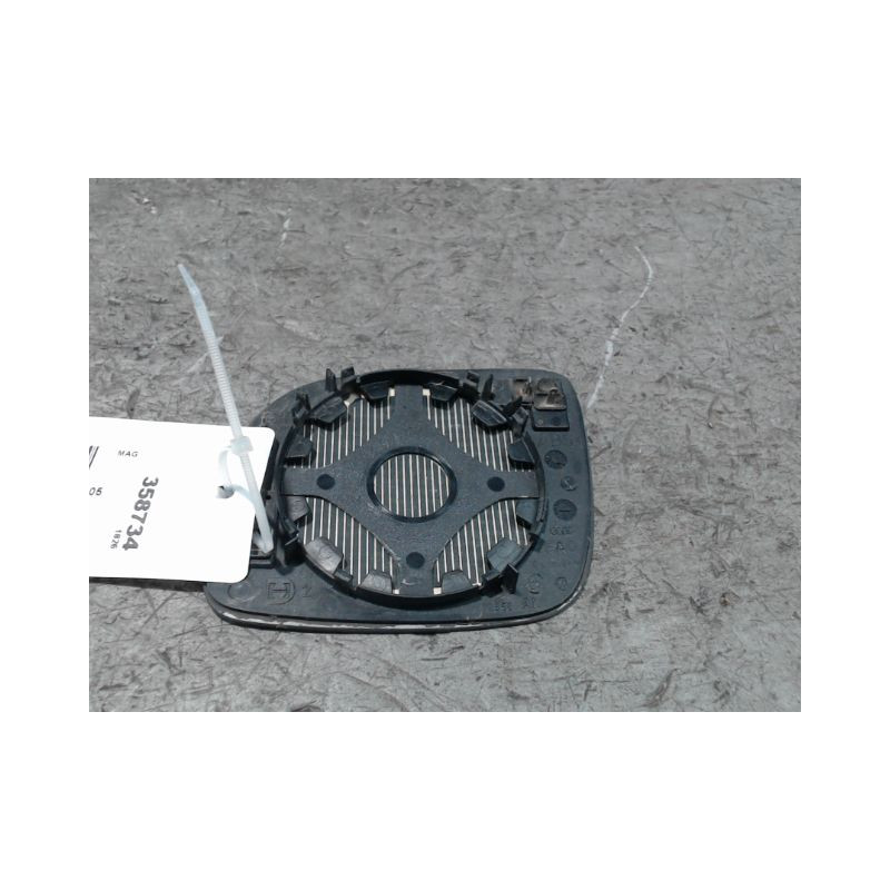 GLACE RETROVISEUR EXT D VOLKSWAGEN PASSAT 2000-2005