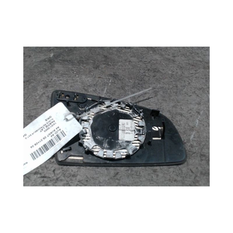 GLACE RETROVISEUR EXT G AUDI A4 AVANT 01-04