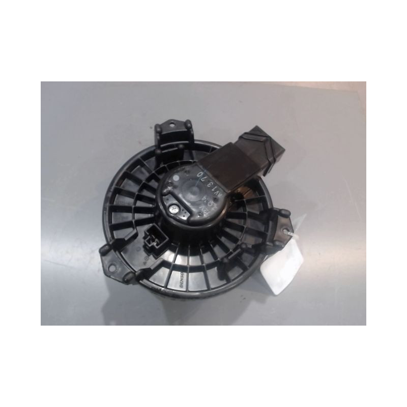 MOTEUR VENTILATEUR CHAUFFAGE SUZUKI SWIFT