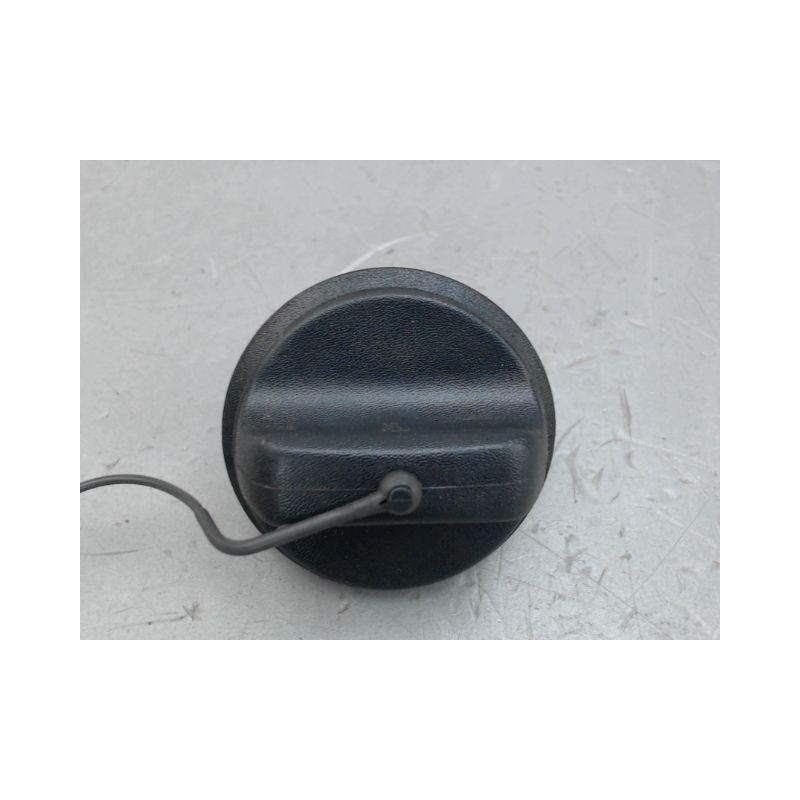 BOUCHON RESERVOIR A CARBURANT RENAULT CLIO