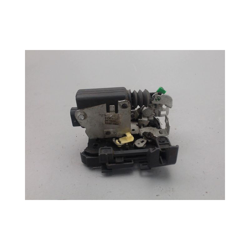 SYSTEME CONDAMNATION AVANT GAUCHE DACIA SANDERO