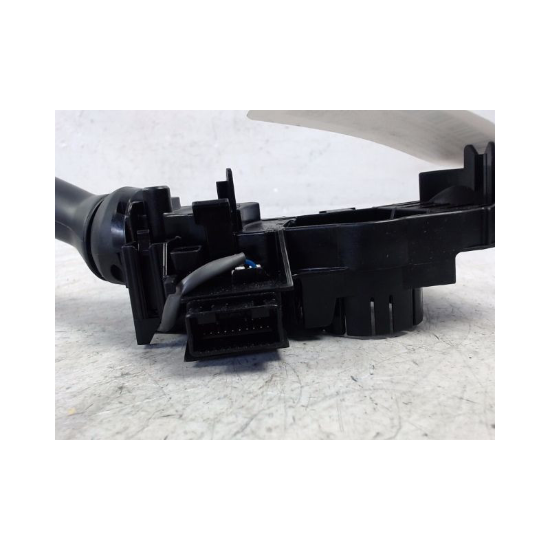 COMMANDE CLIGNOTANT TOYOTA YARIS 2005-