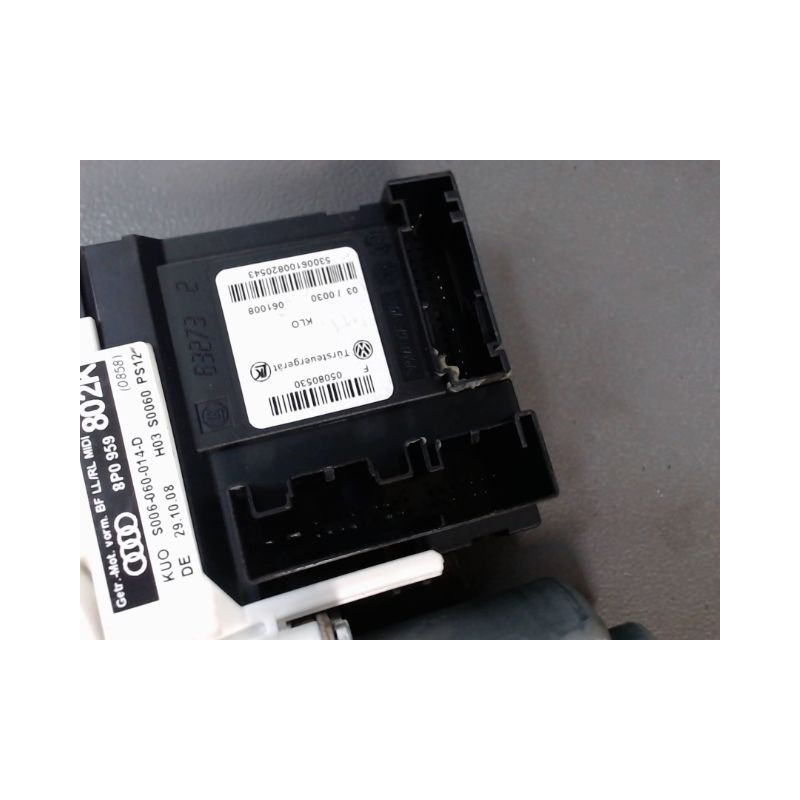 MECANISME+MOTEUR LEVE-GLACE AVANT DROIT AUDI A3 II Phase 1 (8P) 2003-2008