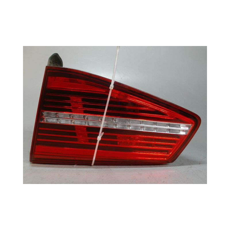 FEU ARRIERE INTERIEUR DROIT VOLKSWAGEN PASSAT