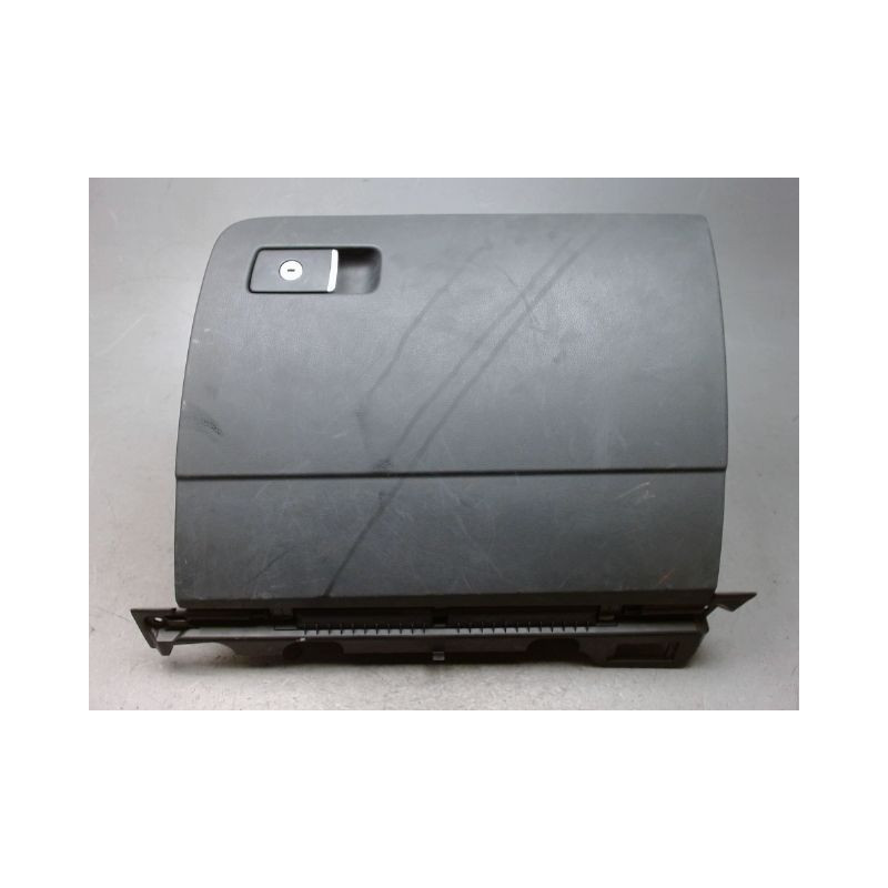 BOITE A GANTS VOLKSWAGEN PASSAT
