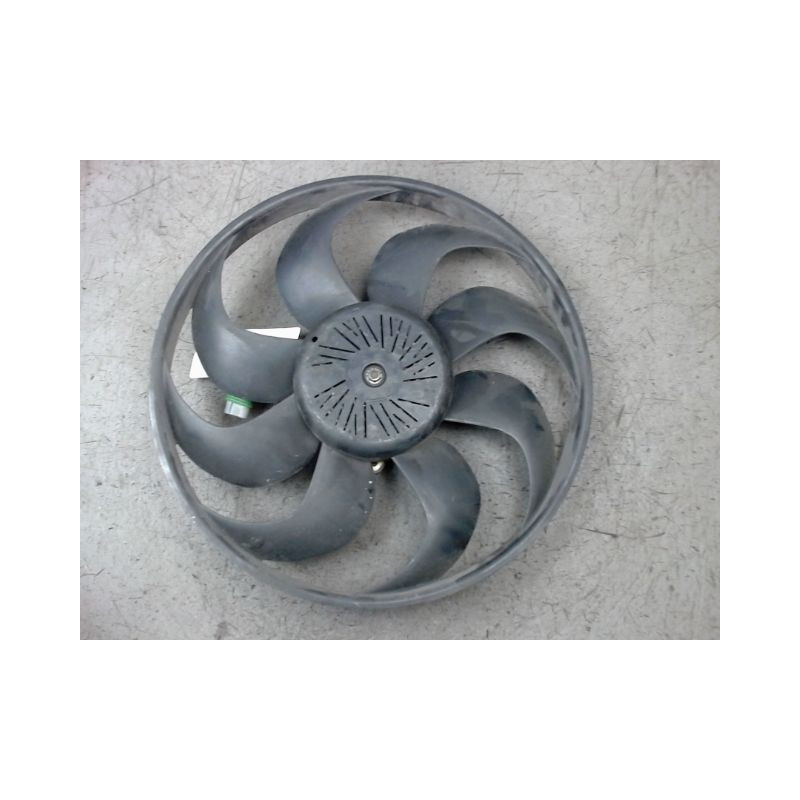 VENTILATEUR DE REFROIDISSEMENT FORD T.CONNECT