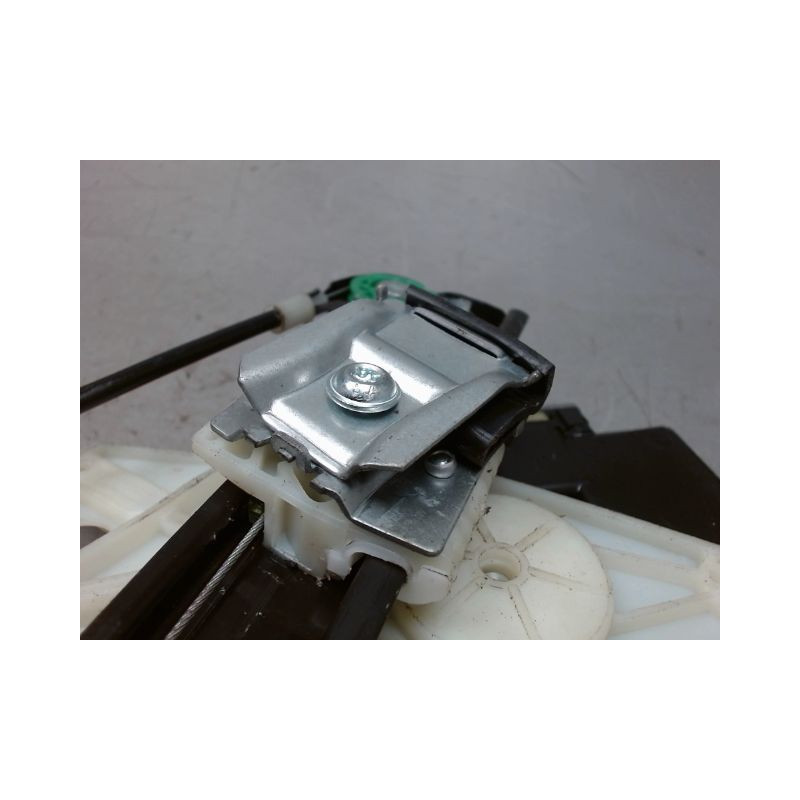 MECANISME+MOTEUR LEVE-GLACE AVANT DROIT VOLKSWAGEN POLO 2009-