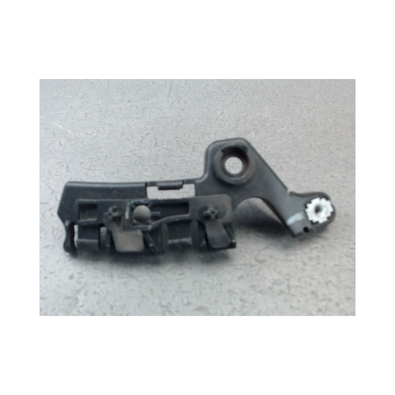 SUPPORT PARE-CHOC AVG RENAULT MEGANE