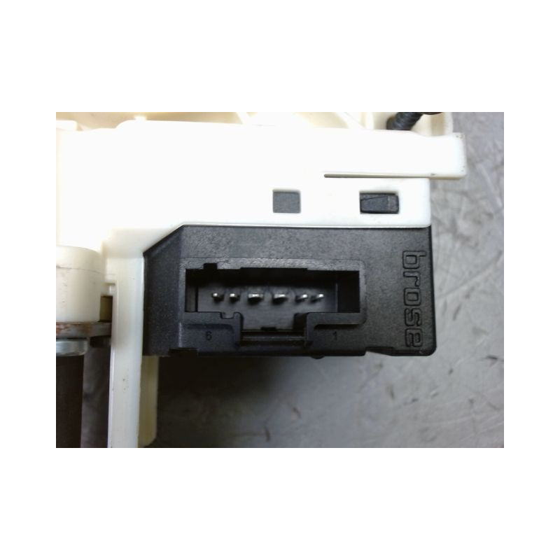 MECANISME+MOTEUR LEVE-GLACE ARRIERE DROIT RENAULT LAGUNA
