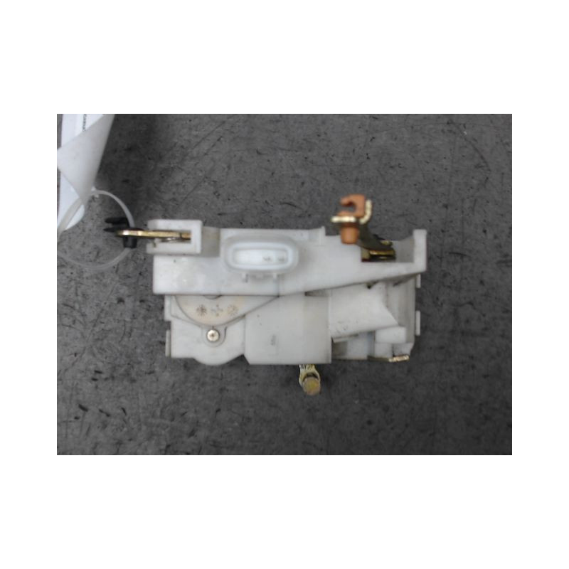 SYSTEME CONDAMNATION ARRIERE GAUCHE TOYOTA AVENSIS -2000