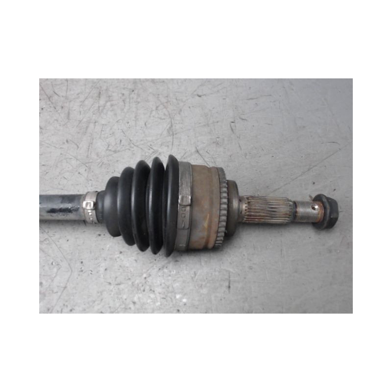 TRANSMISSION AVANT DROIT TOYOTA AVENSIS -2000 1.6 i 