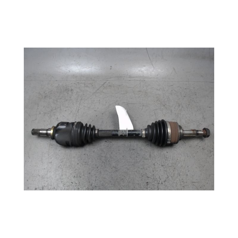 TRANSMISSION AVANT GAUCHE TOYOTA AVENSIS -2000 1.6 i 