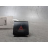 BOUTON DE WARNING TOYOTA AVENSIS -2000