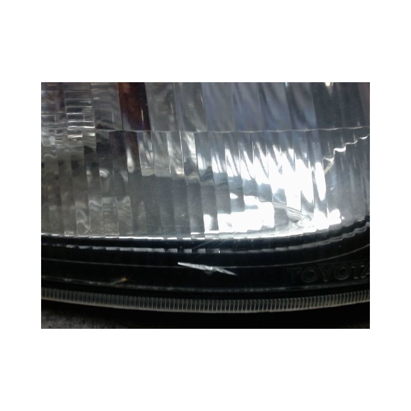 CLIGNOTANT DROIT TOYOTA AVENSIS -2000