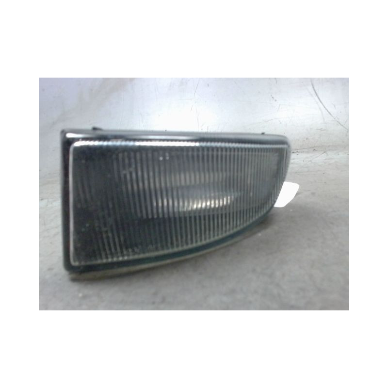 PHARE ANTIBROUILLARD AVANT GAUCHE TOYOTA AVENSIS -2000