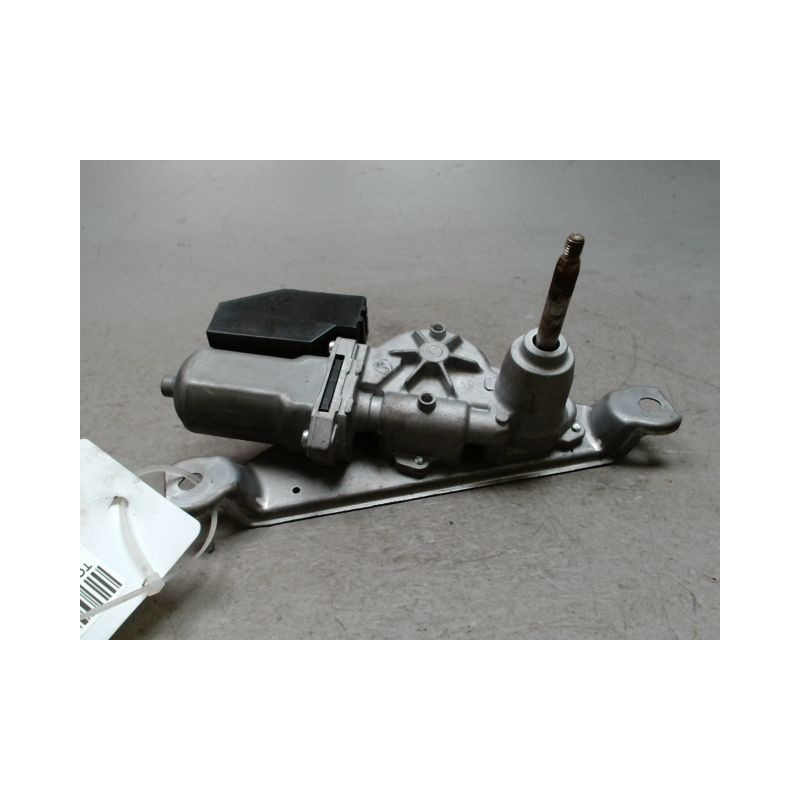 MOTEUR ESSUIE-GLACE AVANT TOYOTA YARIS