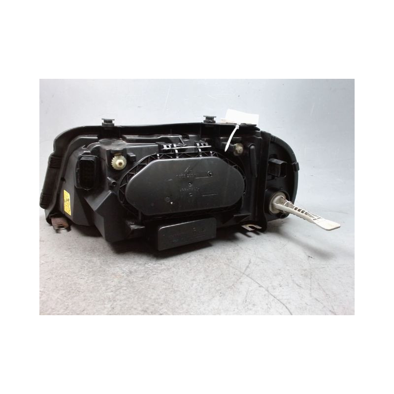 PHARE DROIT VOLKSWAGEN SHARAN 2004-