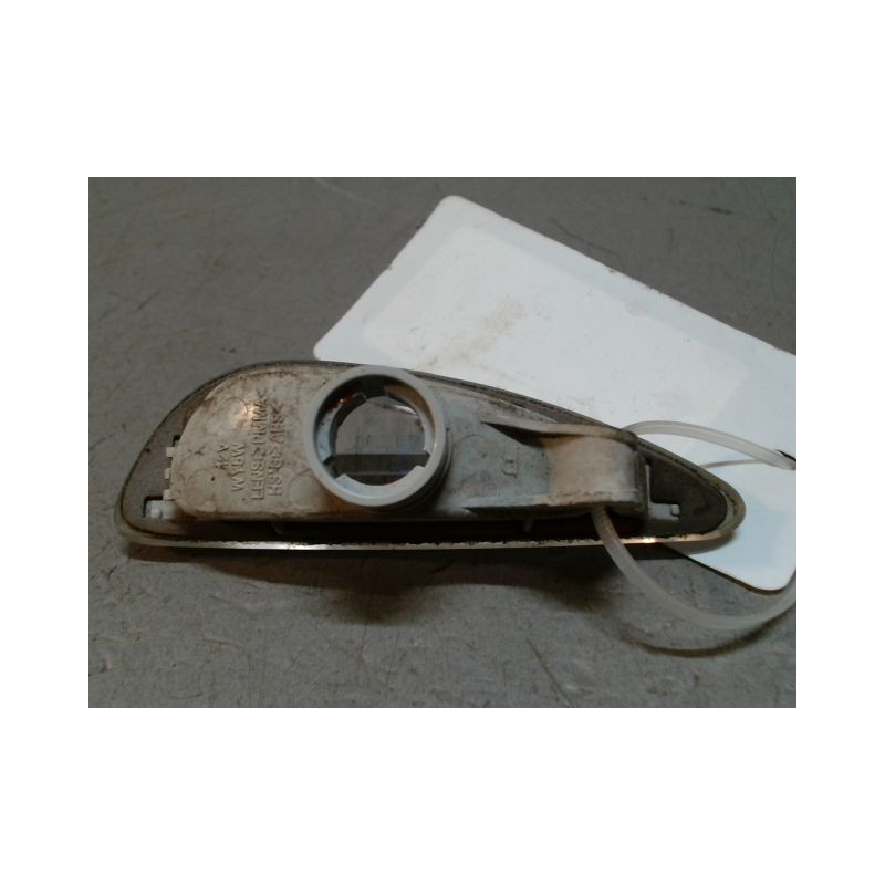 REPETITEUR AILE DROIT HYUNDAI I 30