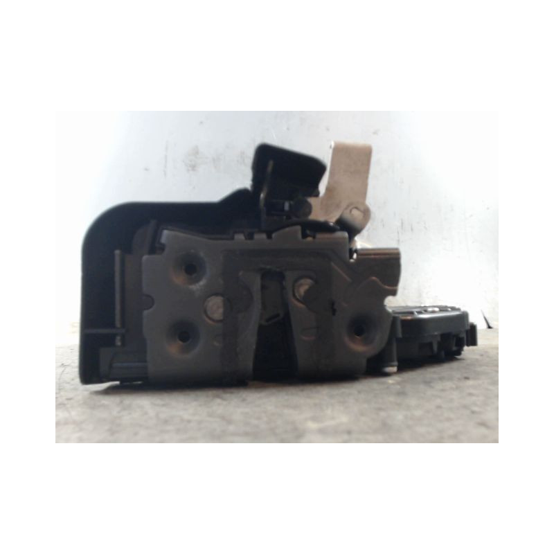 SYSTEME CONDAMNATION AVANT DROIT FORD FOCUS 05-07
