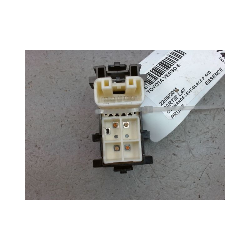 COMMANDE LEVE-GLACE PORTE AVD TOYOTA VERSO-S