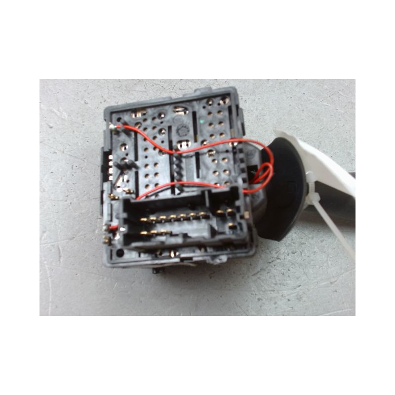 COMMANDE ESSUIE GLACE DACIA LOGAN MCV 2007-
