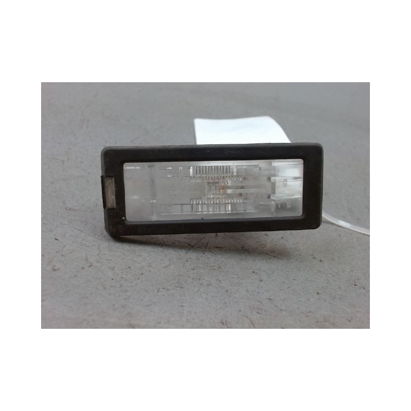 ECLAIREUR PLAQUE DE POLICE DROIT DACIA LOGAN MCV 2007-
