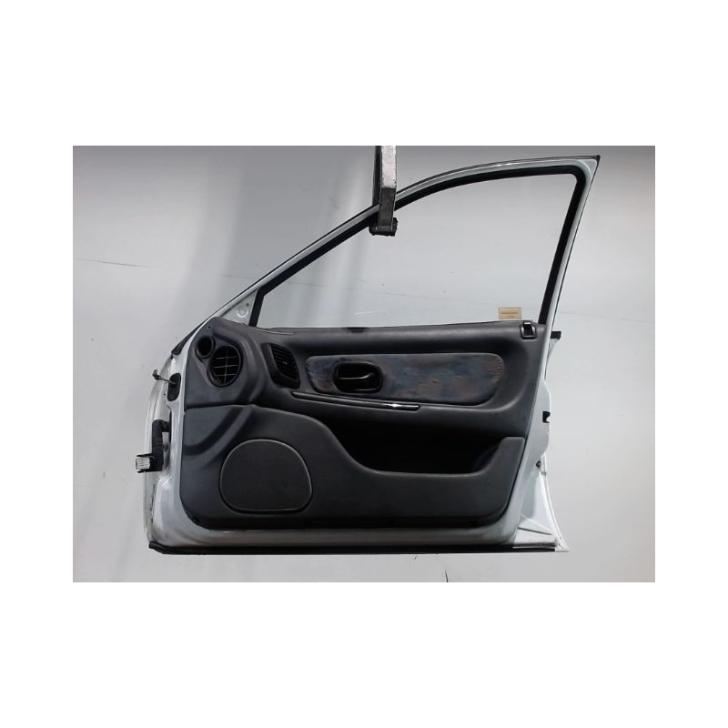 PORTE AVANT DROIT RENAULT LAGUNA -98
