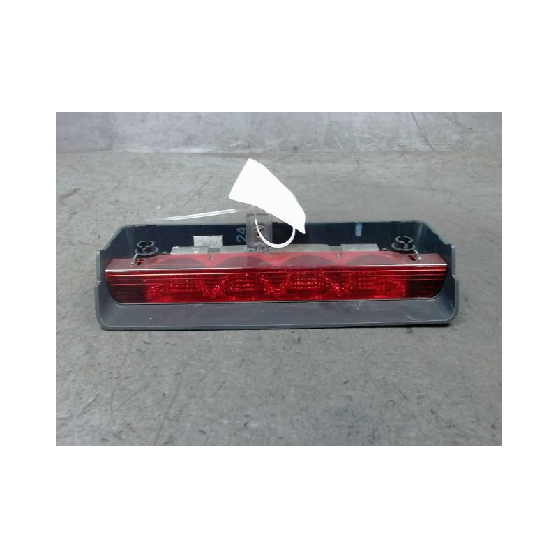 FEUX STOP SUPPLEMENTAIRE CITROEN C2 2003-