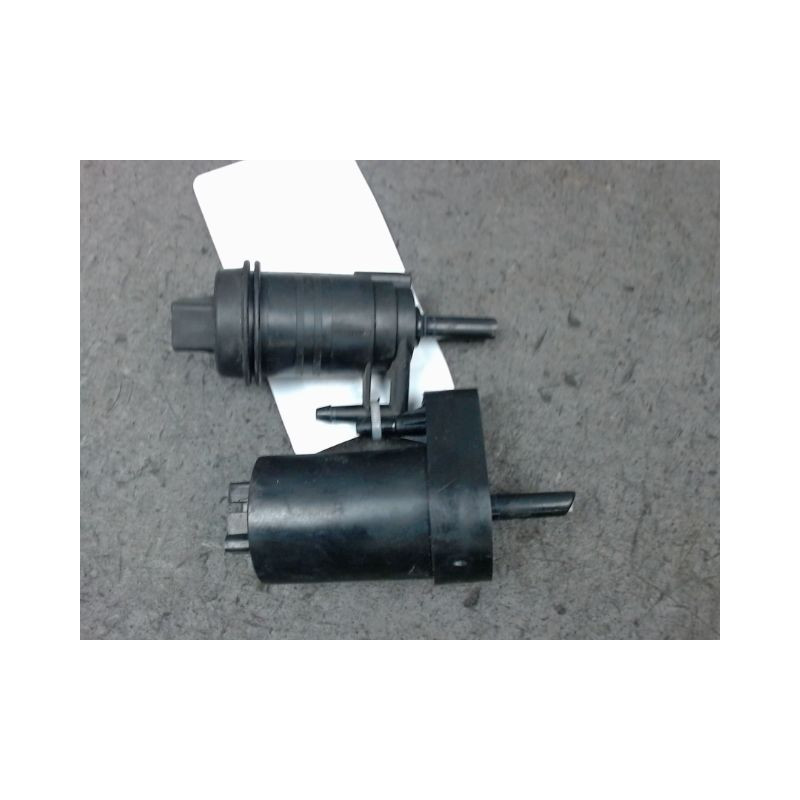 POMPE LAVE-GLACE AVANT RENAULT 5 (SUPER 5)