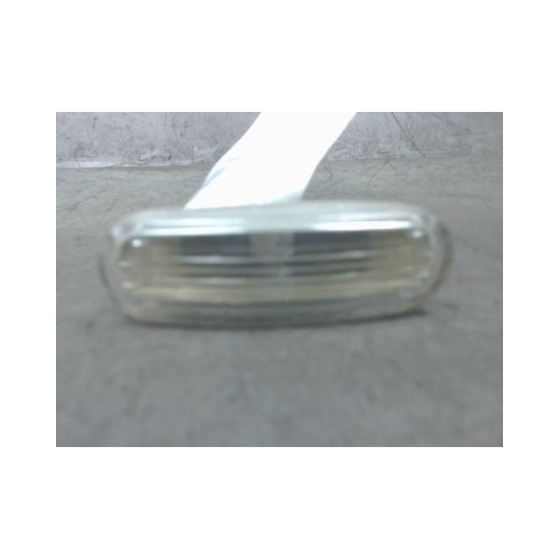 REPETITEUR AILE GAUCHE FIAT PUNTO