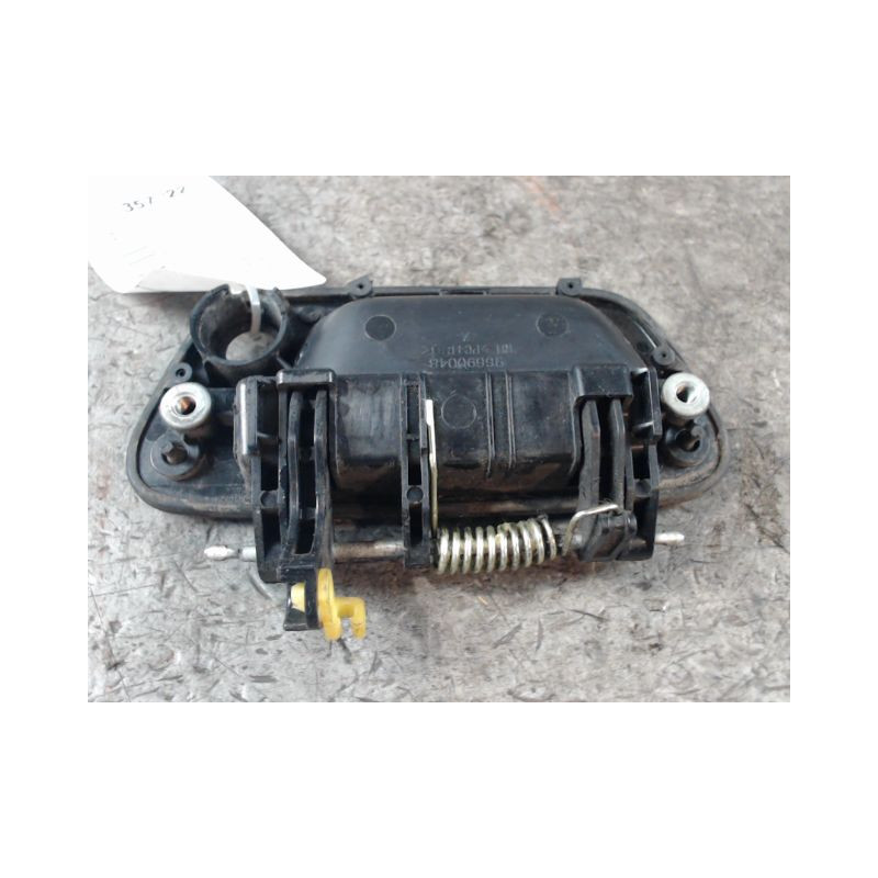 POIGNEE EXTERIEURE PORTE AVANT DROIT CHEVROLET SPARK