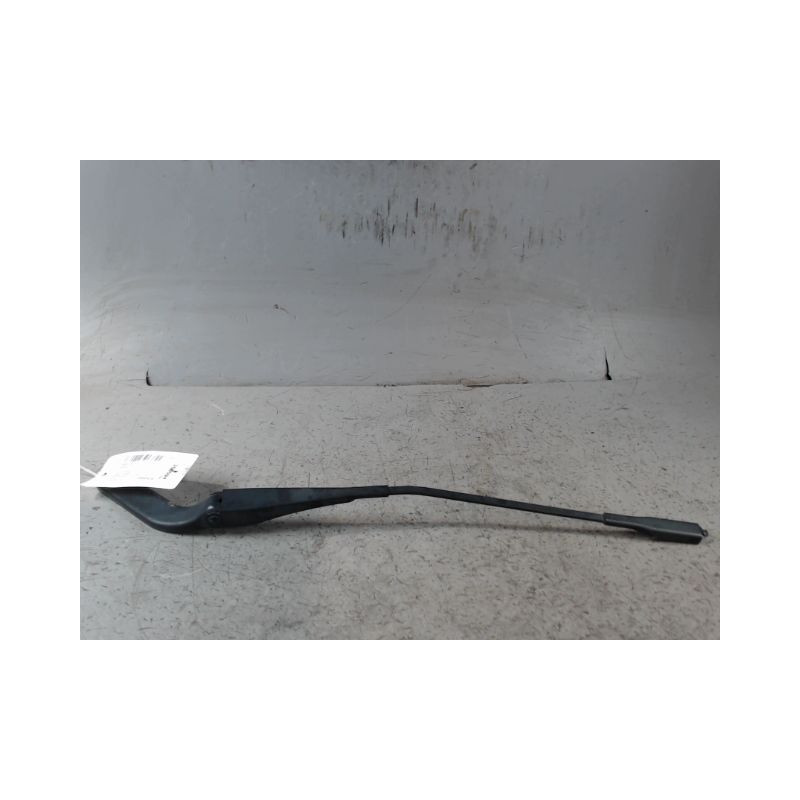 BRAS ESSUIE-GLACE AVANT DROIT BMW SERIE 1