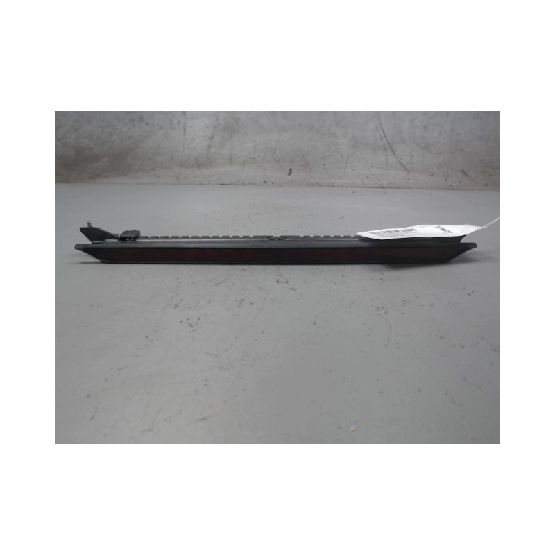 FEUX STOP SUPPLEMENTAIRE VOLKSWAGEN GOLF IV 98-2004