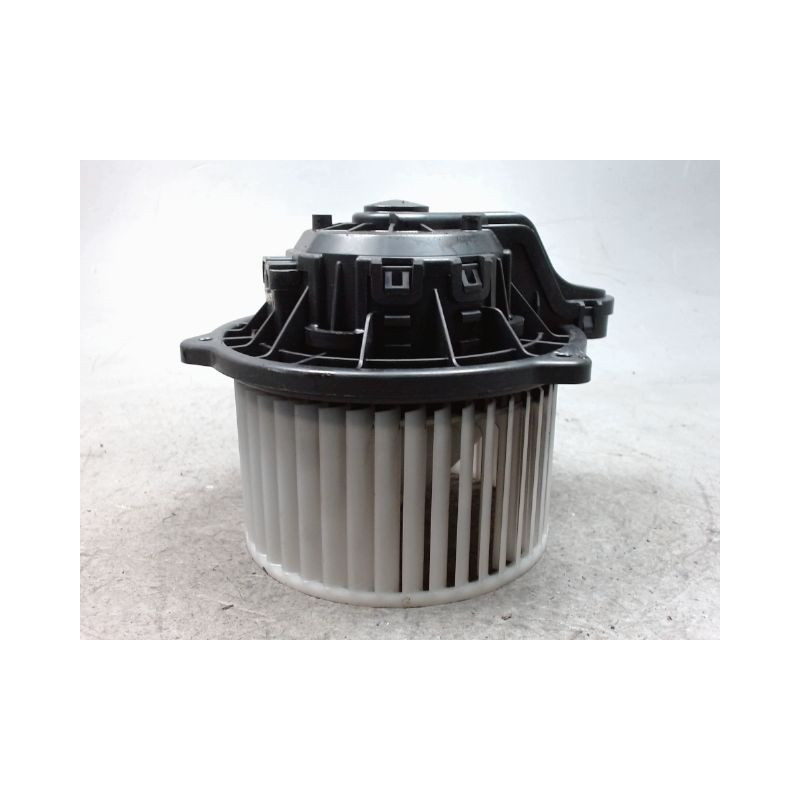 MOTEUR VENTILATEUR CHAUFFAGE HYUNDAI I 20