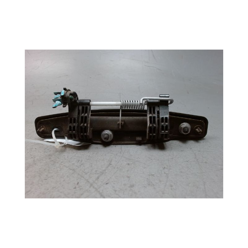 POIGNEE EXTERIEURE PORTE AVANT GAUCHE DACIA DUSTER