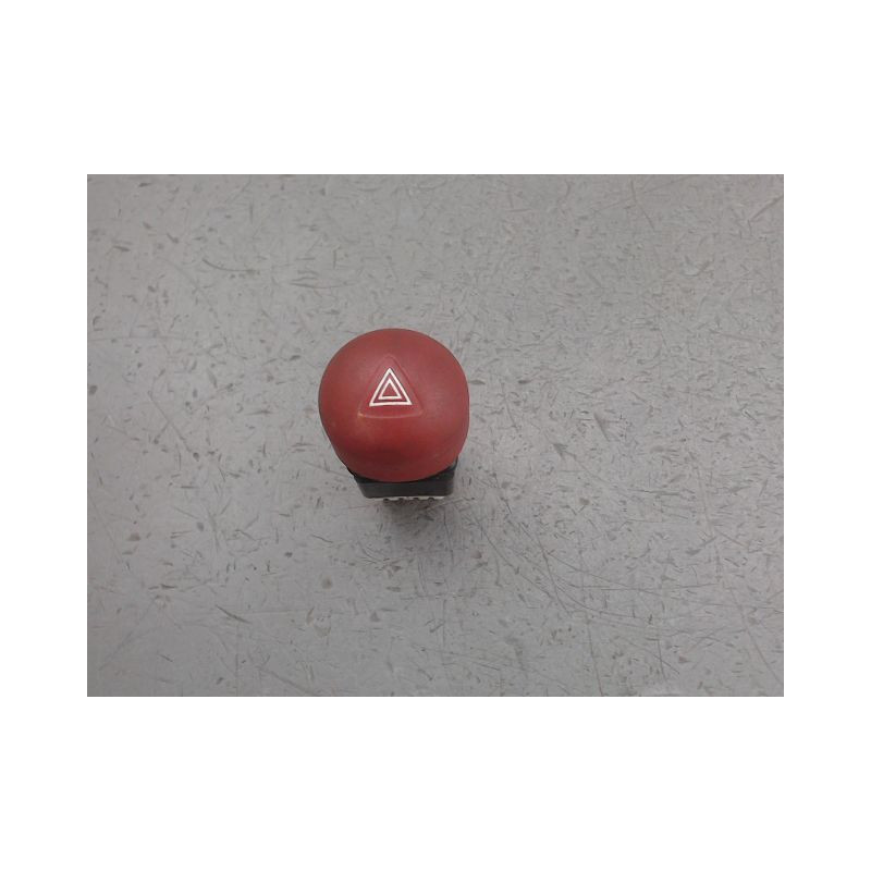 BOUTON DE WARNING RENAULT TWINGO